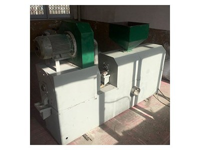 三相电中型玉米打渣机