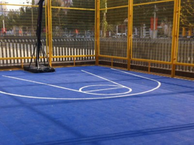 篮球场悬浮地板